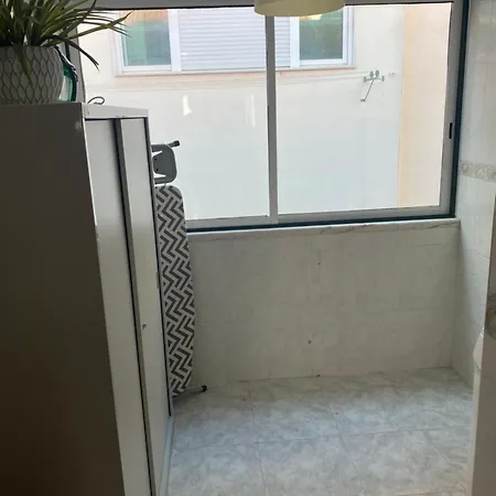 Nas Olaias A 5 Minutos Da Faculdade Isel E Ist * Lisboa