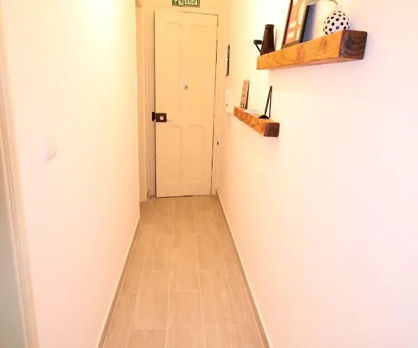 Nas Olaias A 5 Minutos Da Faculdade Isel E Ist * Lizbona