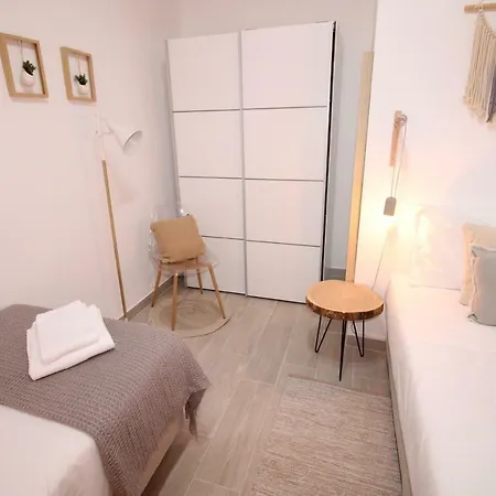 Nas Olaias A 5 Minutos Da Faculdade Isel E Ist * Lisbon